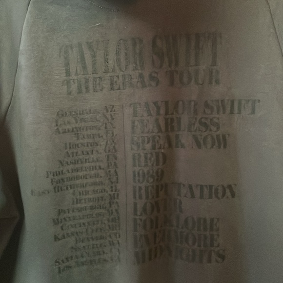 Taylor Swift The Eras Tour Washed Black Tour Hoodie Size M. - Picture 5 of 10